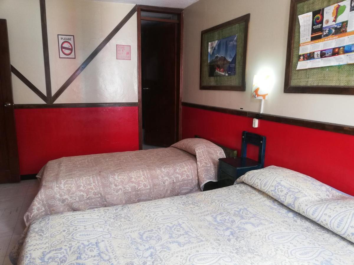 Bed and Breakfast Flying Donkey à Otavalo Extérieur photo