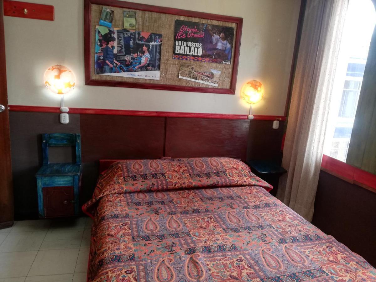 Bed and Breakfast Flying Donkey à Otavalo Extérieur photo