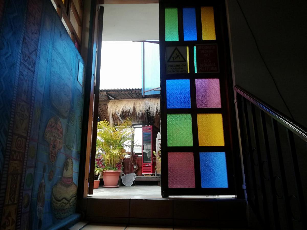 Bed and Breakfast Flying Donkey à Otavalo Extérieur photo