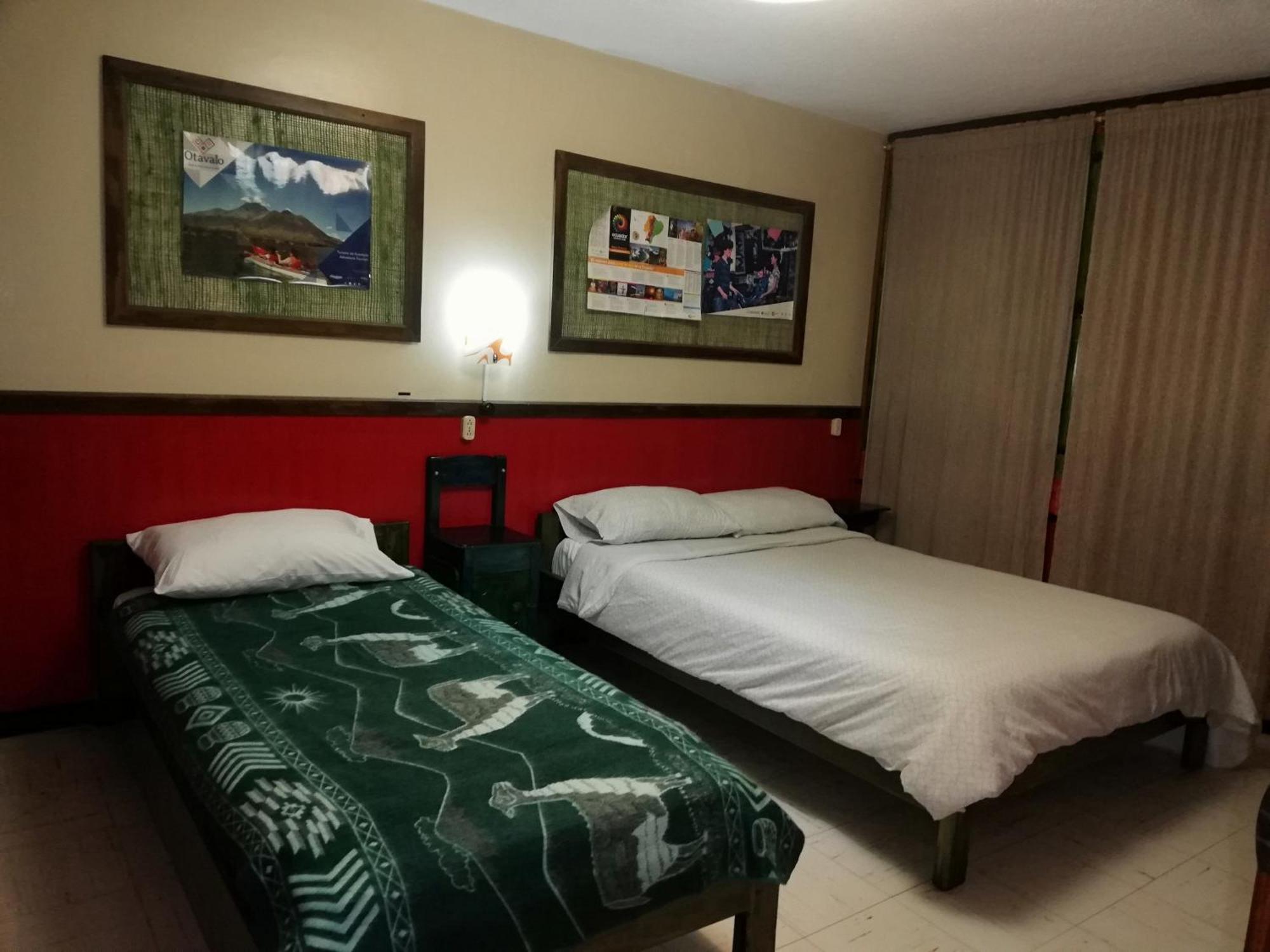 Bed and Breakfast Flying Donkey à Otavalo Extérieur photo